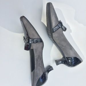 New in Box Vaneli Renata Grey/Black Kitten Heel 8M